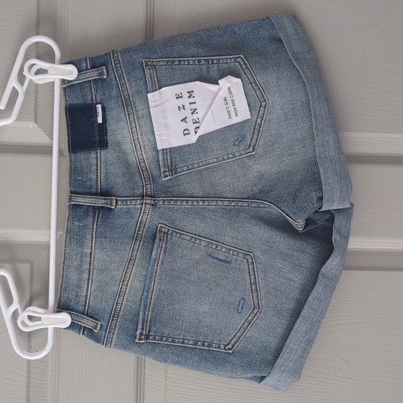 Daze Denim Dads Girl Cuffed Mom Short Eco- 6 - Picture 3 of 9